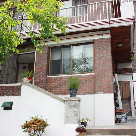 Cozy Place In Itaewon Motel